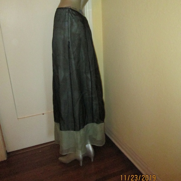Long Silk Layered Skirt Pale Green Black Two Tone - Picture 2 of 6